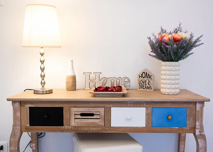 Godi Fiorenza - Duomo A 15 Minuti E Aeroporto A 4 Minuti Con Tramvia T2 Apartment *