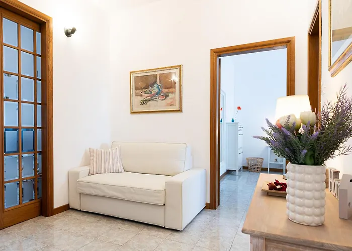 Godi Fiorenza - Duomo A 15 Minuti E Aeroporto A 4 Minuti Con Tramvia T2 Apartment *