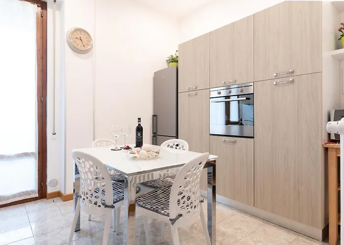 Apartment Godi Fiorenza - Duomo A 15 Minuti E Aeroporto A 4 Minuti Con Tramvia T2 Florenz